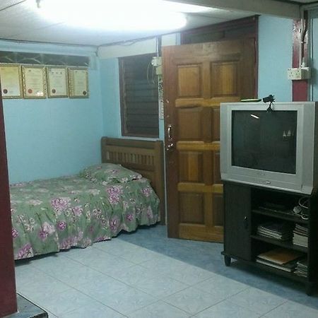 Homestay Bukit Gantang Hotel Taiping Bagian luar foto