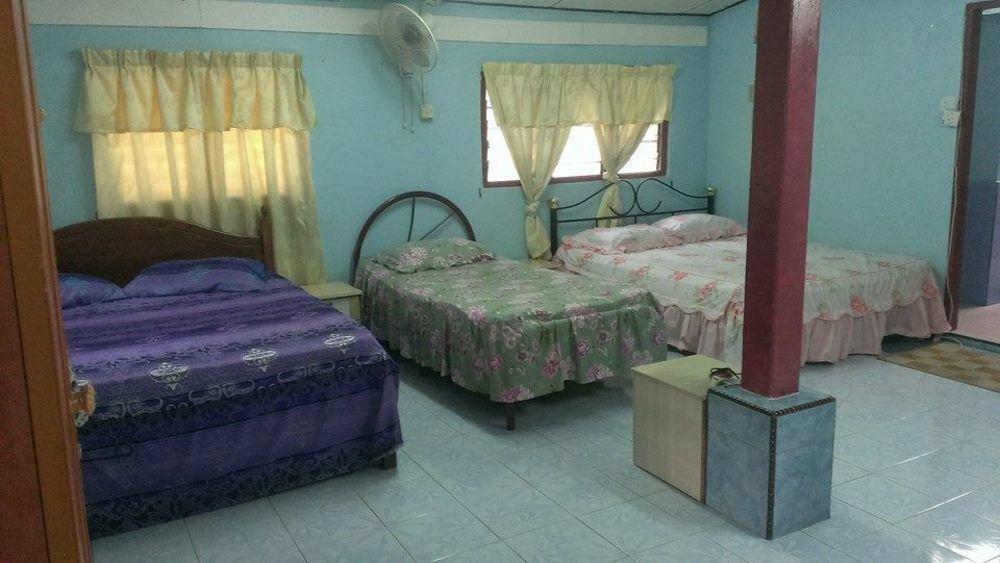 Homestay Bukit Gantang Hotel Taiping Bagian luar foto