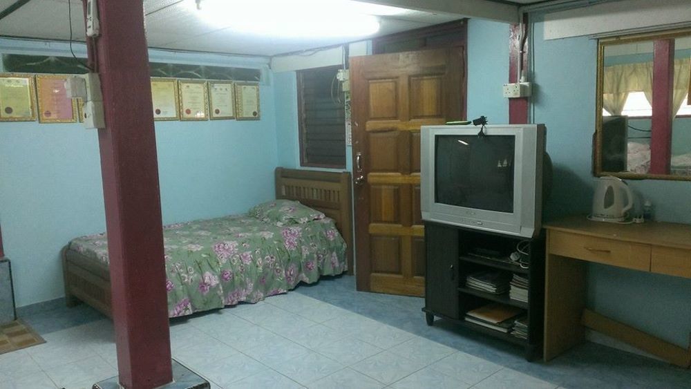 Homestay Bukit Gantang Hotel Taiping Bagian luar foto